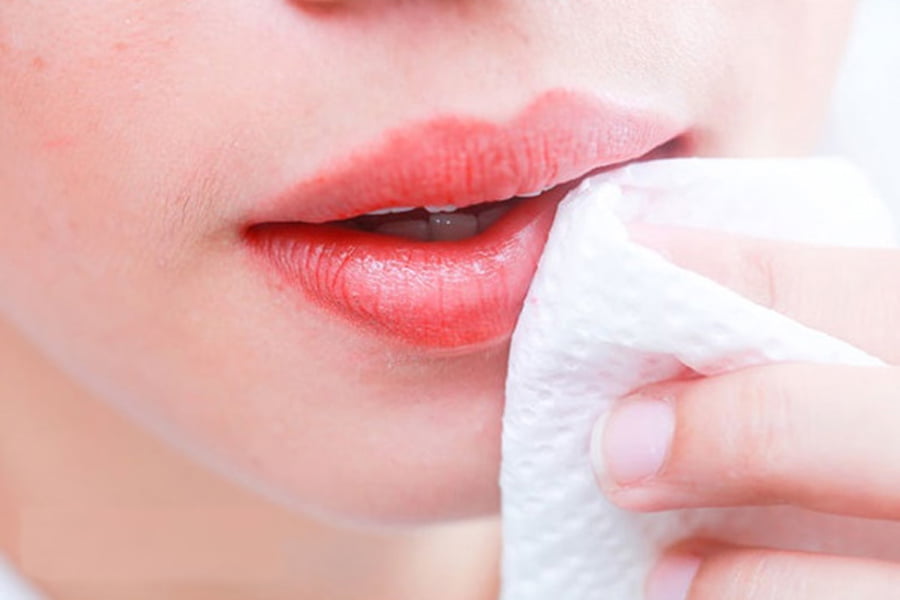Xóa xăm môi bằng cách nào tốt nhất Không sưng không đau