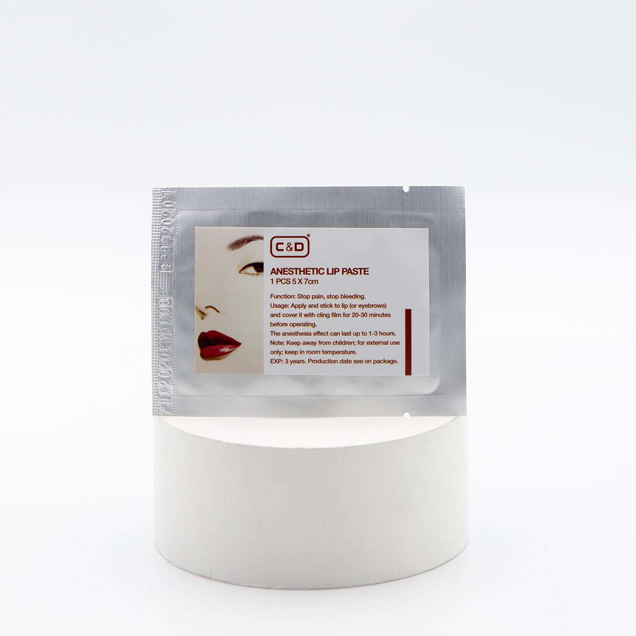 miếng dán giảm đau môi C&D