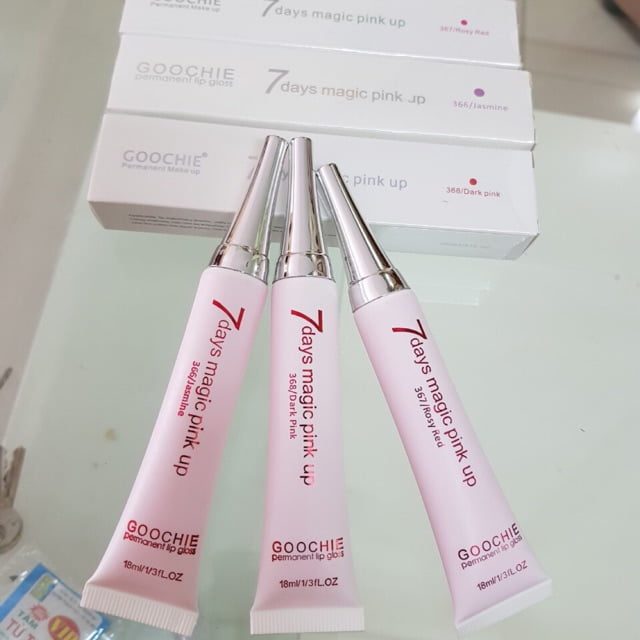 Tuýp dưỡng môi Goochie